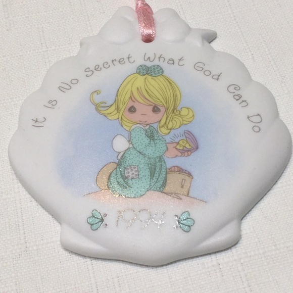 Vintage 1993 Precious Moments Ornament by Enesco - Picture 2 of 6